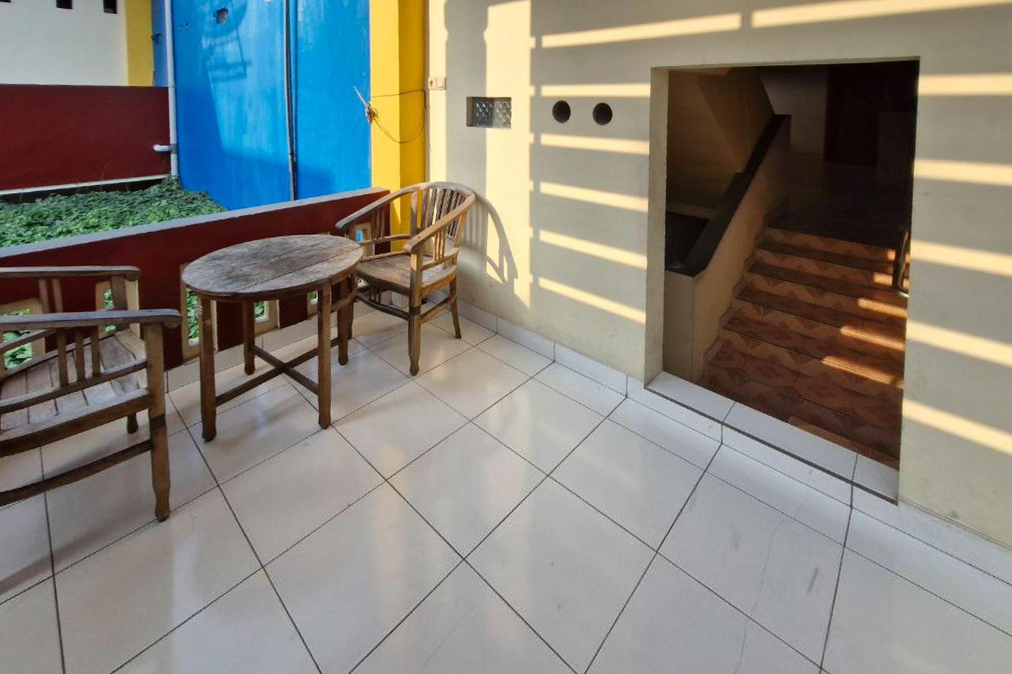 Hotel Reddoorz At Griya Kampar Madiun